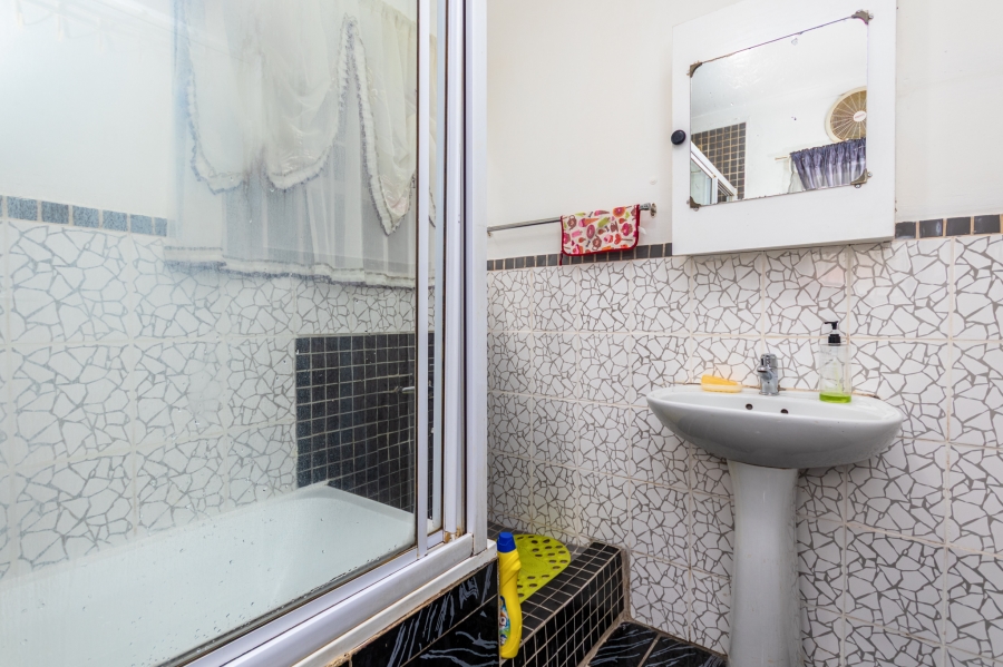 3 Bedroom Property for Sale in Woodstock Western Cape